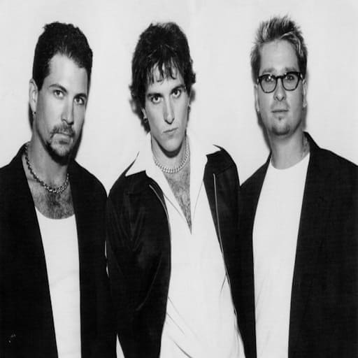Marvelous 3 concerts in West Palm Beach.